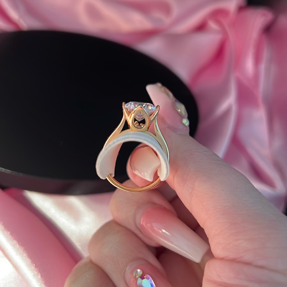 18k GP Large HIGH QUALITY CZ Solitaire Ring SZ 7.75